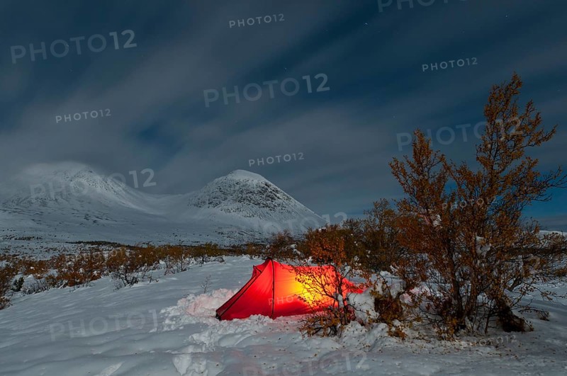 Tent in mountain landscape, Sarek National Park, World Heritage Laponia, Norrbotten, Lapland, Sweden, lighting, evening mood, Scandinavia, Europe