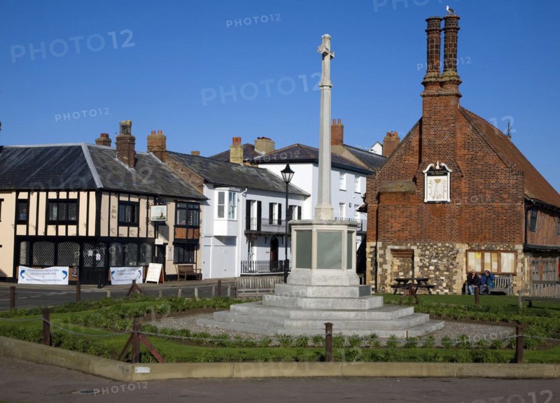 The Moot Hall is a timber-framed building which has been used for council meetings for over 400 years, Aldeburgh, Suffolk, England, United Kingdom, Europe