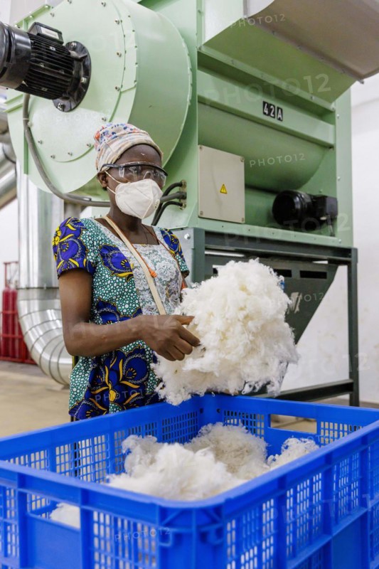 BENIN TEXTILE CORPORATION BENIN, Processing of cotton in a spinning mill factory near Cotonou in Benin, Glo-Djigbe, 07/03/2024