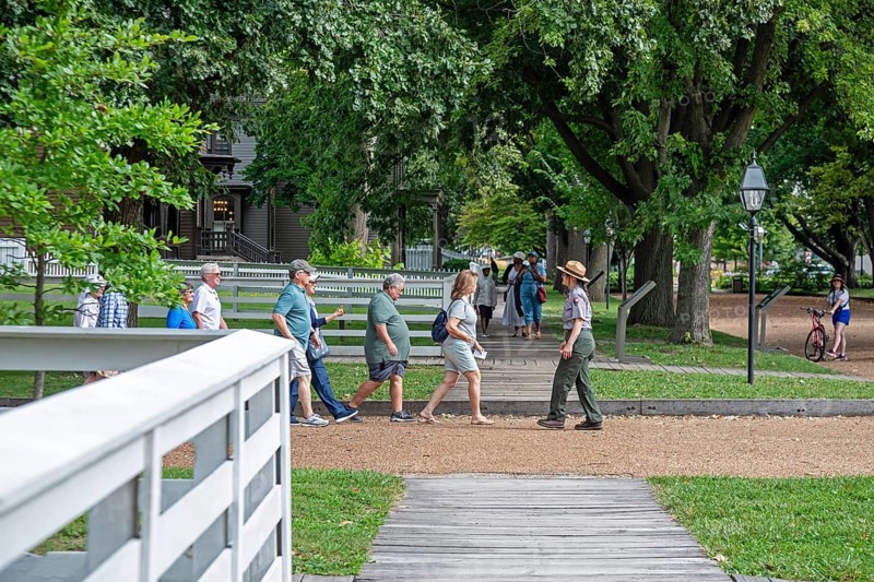 Springfield, Illinois, The Lincoln Home National Historic Site preserves the home and neighborhood where Abraham Lincoln lived before he became the 16th president of the United States. A park ranger guides a tour group