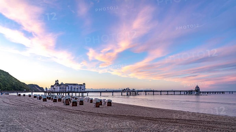 The pier of Sellin, evening mood, sunset, 394 metres long, with restaurant, jetty, beach chairs, island of Rügen, Mecklenburg-Western Pomerania, Germany, Europe