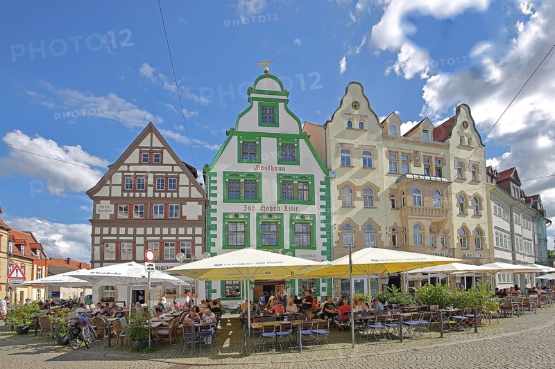 Historic restaurant Hofbräu am Dom with green tail gable and houses, green, street pub, people, Domplatz, Erfurt, Thuringia, Germany, Europe