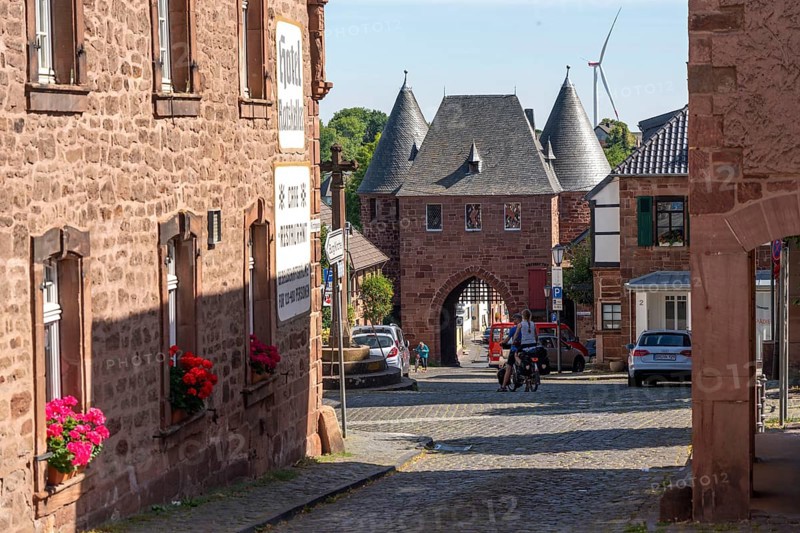 The Düren Tor, tower gate of the town fortifications of the town of Nideggen, Eifel, North Rhine-Westphalia, Germany, Europe