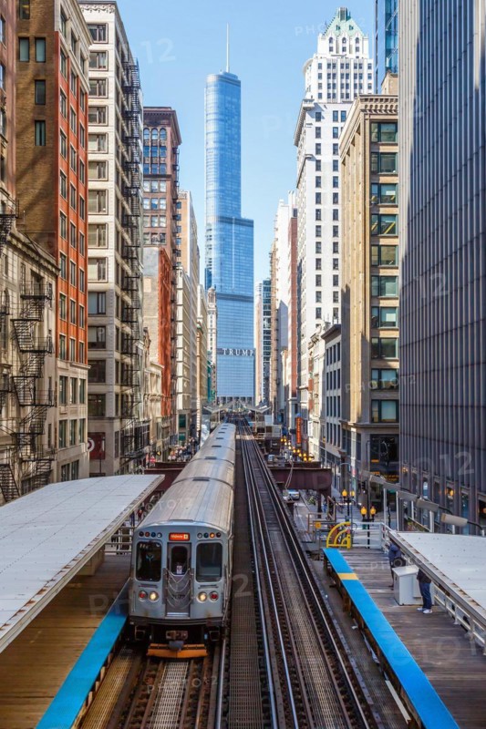 Chicago L Elevated elevated metro train public transport train at the Adams Wabash stop in Chicago, USA, North America