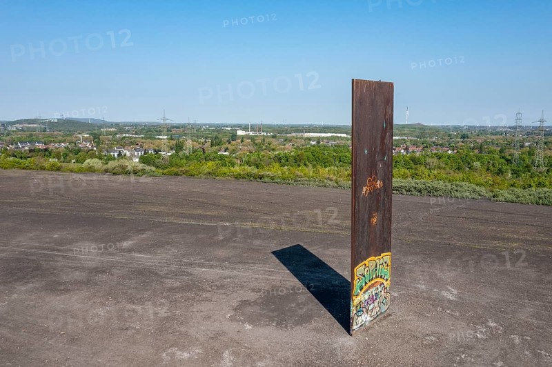 Schurenbach Halde, Bramme landmark for the Ruhr area by artist Richard Serra, Essen, North Rhine-Westphalia, Germany, North Rhine-Westphalia, Germany, Europe