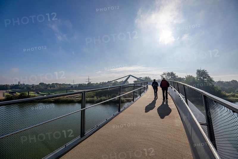 New bridge over the Rhine-Herne Canal and the Emscher, leap over the Emscher, bicycle and pedestrian bridge, 412 metres long, at the so-called Emscherland, Castrop-Rauxel water cross, North Rhine-Westphalia, Germany, Europe
