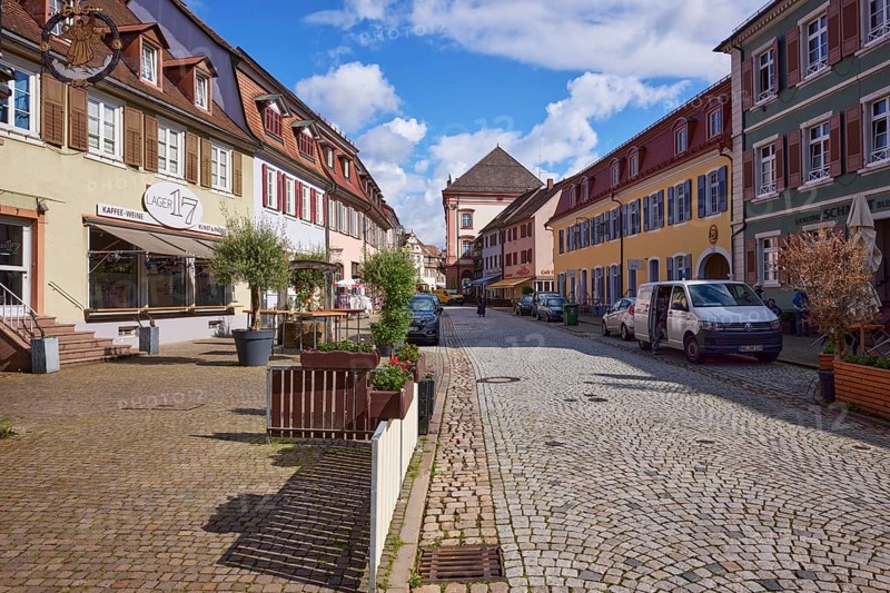Street of cobblestones through the old town centre of Gengenbach, Black Forest, Ortenaukreis, Baden-Württemberg, Germany, Europe