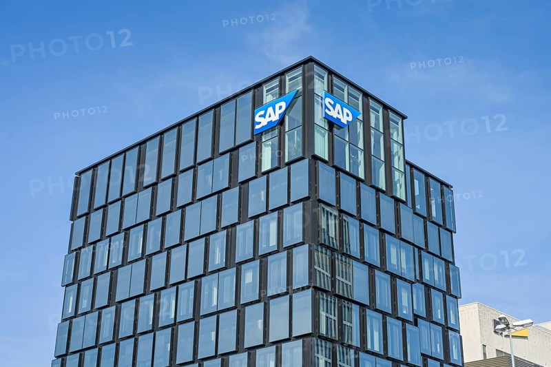 SAP high-rise building, branch office and training centre, administration, Frankfurter Straße, Sossenheimer Straße, Eschborn, Main-Taunus-Kreis, Hesse, Germany, Europe