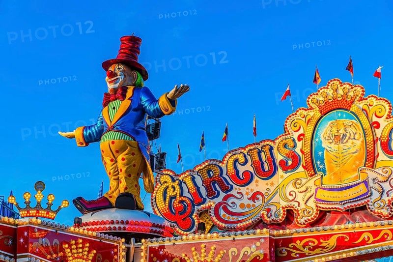 Clown figure in the round and high ride Circus Circus, Oktoberfest, Festwiese, Theresienwiese, Munich, Upper Bavaria, Bavaria, Germany, Europe