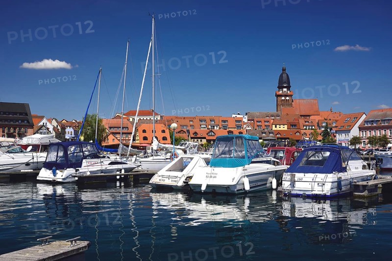 Europe, Germany, Mecklenburg-Western Pomerania, Waren an der Müritz, Binnenmüritz with marina, View to the centre, Waren an der Müritz, Mecklenburg-Western Pomerania, Germany, Europe