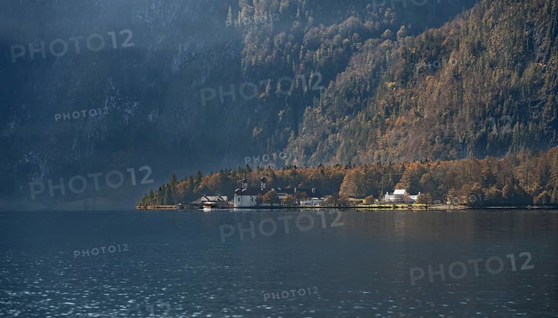 Königssee and pilgrimage church St. Bartholomä, autumnal mountain landscape by the lake, Berchtesgaden National Park, Berchtesgadener Land, Upper Bavaria, Bavaria, Germany, Europe