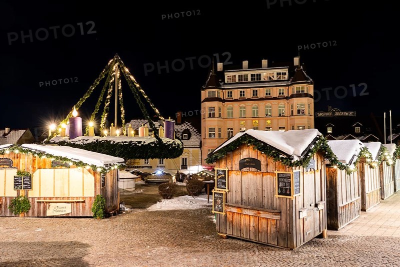 World's largest hanging Advent wreath, main square of Mariazell, night shot, Styria, Austria, Europe