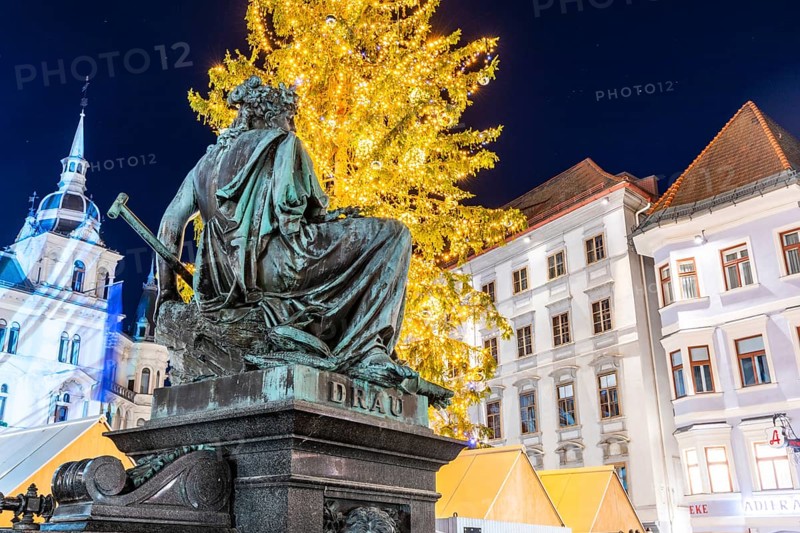 Illuminated Christmas tree, town hall, fountain with personified river goddess Drau on main square, night shot, Graz, Styria, Austria, Europe