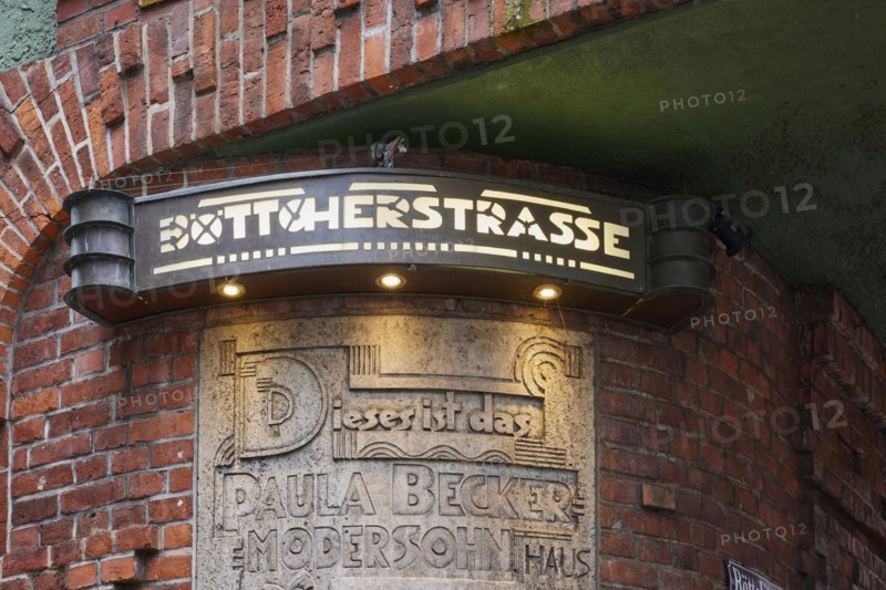 Artistic illuminated street sign Böttcherstrasse in Bremen, Hanseatic City, State of Bremen, Germany, Europe