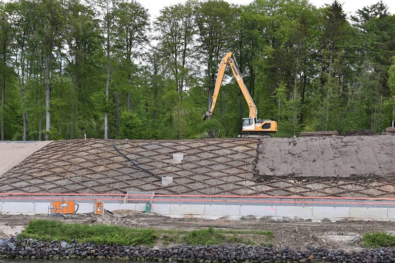Dredging work for canal widening at the Kiel Canal construction site, Kiel Canal, Schleswig-Holstein, Germany, Europe