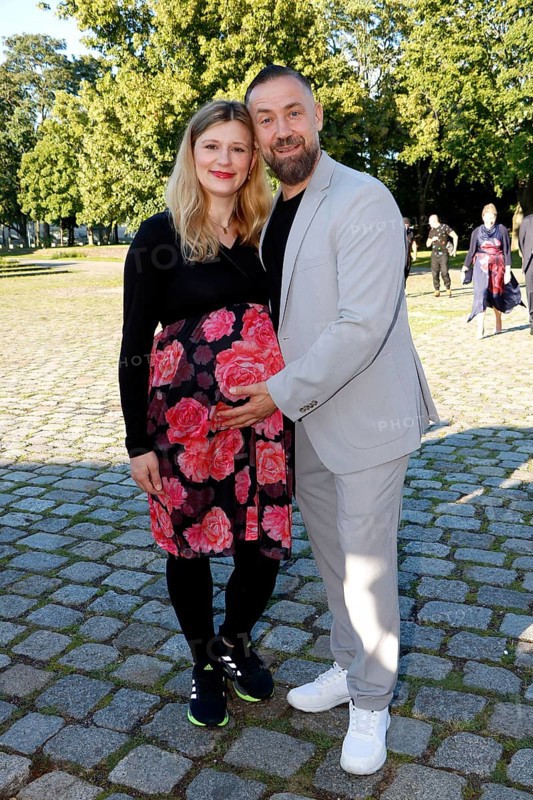 Citizen Lars Dietrich and his pregnant partner Hannah Baus arriving for the anniversary premiere of CABARET, The Berlin Musical at the Tipi am Kanzleramt in Berlin on 13 July 2024