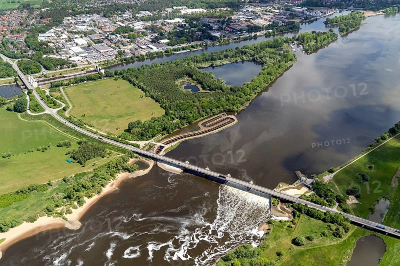 Geesthacht, Elbe, weir, lock, fish ladder, energy, power generation, hydropower plant, aerial view, Lower Saxony, Schleswig-Holstein