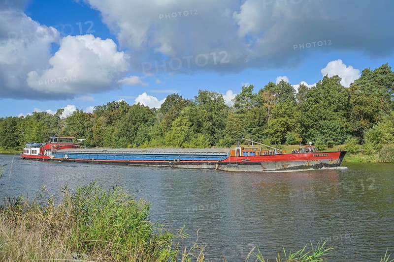 Cargo ship, Elbe-Havel Canal near Wusterwitz, Brandenburg, Germany, Europe