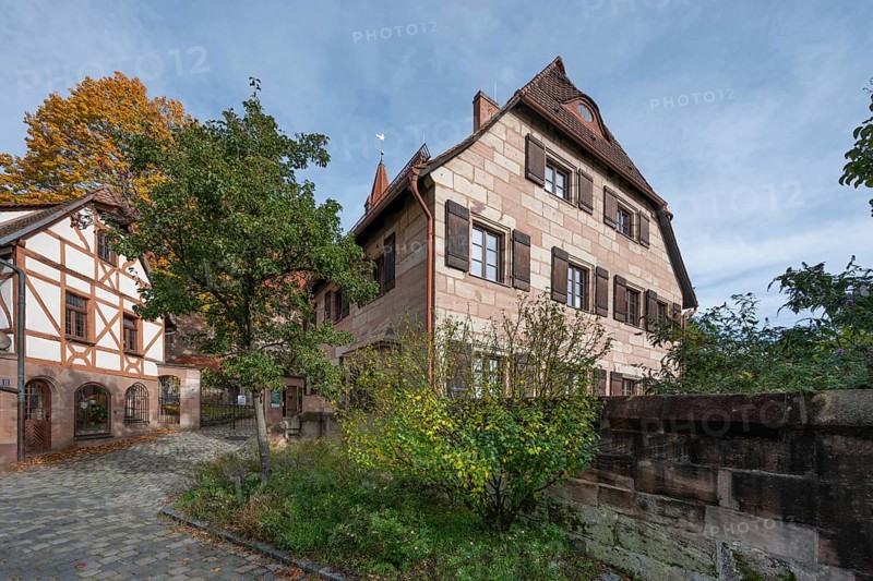 The vicarage, left detail of Hallerschloss, Kirchenberg 11 and 13, Nuremberg-Mögeldorf, Middle Franconia, Bavaria, Germany, Europe