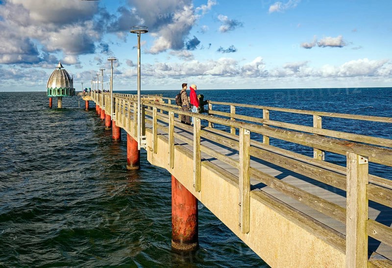 Diving gondola at the Zingst pier, cloudy mood, Zingst, Fischland-Darß-Zingst peninsula, Mecklenburg-Western Pomerania, Germany, Europe