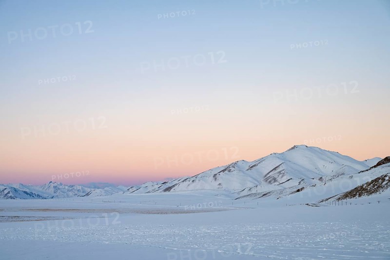 Winter landscape of the Pamir Plateau, Pamir Highway, Alichur, Gorno-Badakhshan Province, Tajikistan, Central Asia, Asia
