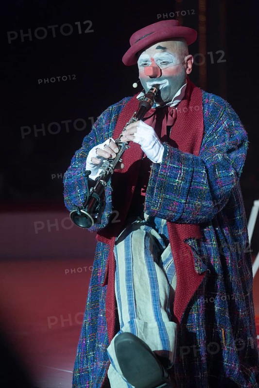 Clown Oriol at the Roncalli Christmas Circus in Berlin's Tempodrom on 20 December 2024