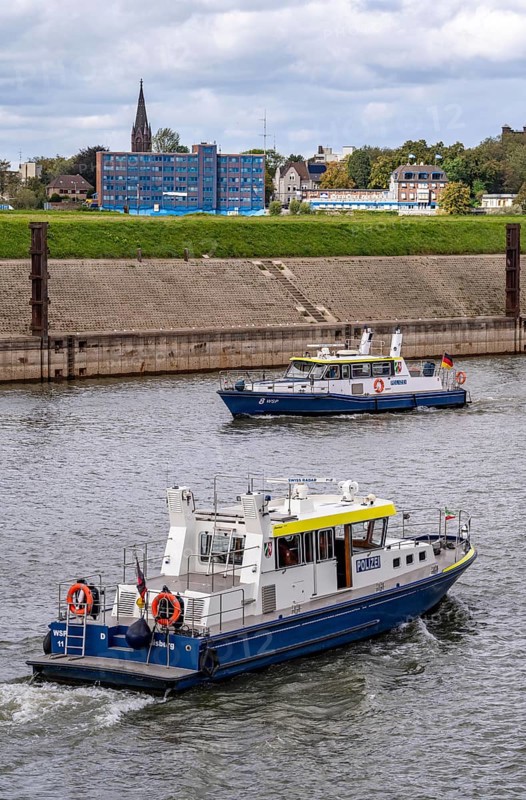 Boats of the North Rhine-Westphalia Water Police, in Duisburg-Ruhrort harbour, Vinckekanal, WSP8, WSP11, patrol boat, North Rhine-Westphalia, Germany, Europe