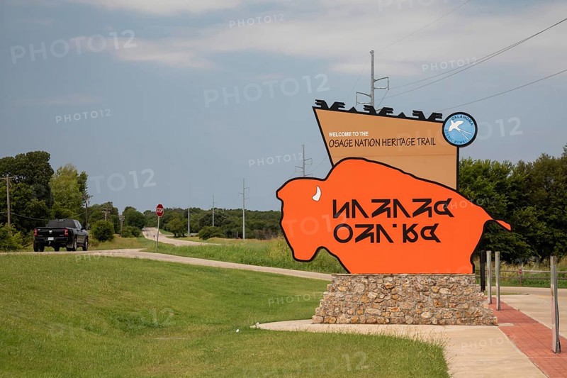 Osage Nation, Oklahoma, A sign in English and the Osage language welcomes visitors to the Osage Nation Heritage Trail