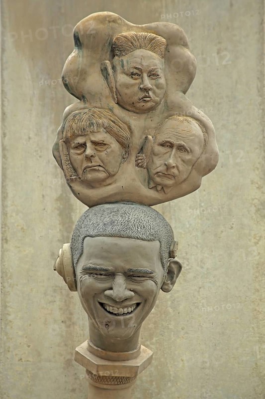 Sculpture Paradise Serpent by Peter Lenk 2015, presidents, Barack Obama, Angela Merkel, Vladimir Putin, Kim Jong-un, politicians, internantional, satire, wiretapping, political, secret service, secret, eavesdropping, eavesdropping, scandal, Singen, Hohentwiel, Hegau, Baden-Württemberg, Germany, Europe