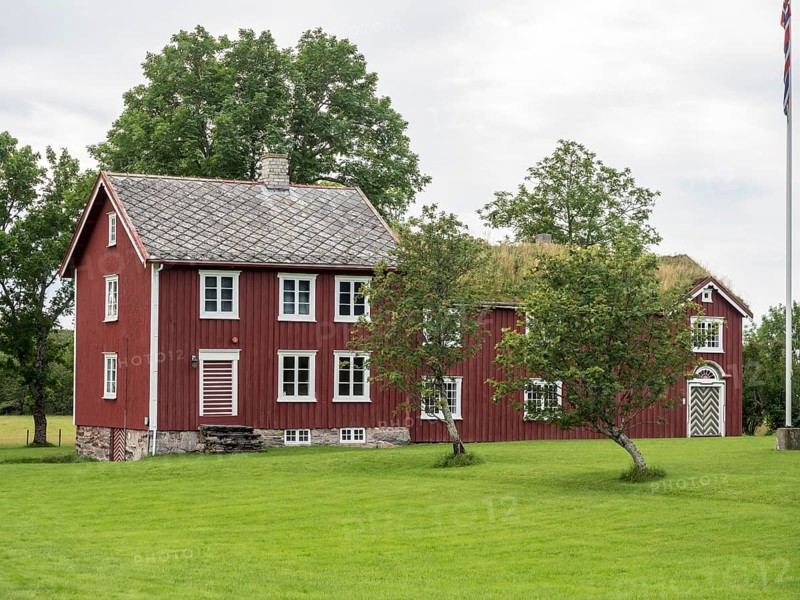 Large traditional farmhouse, part of Petter Dass Museum area in Alstahaug, Helgeland, Norway, Europe