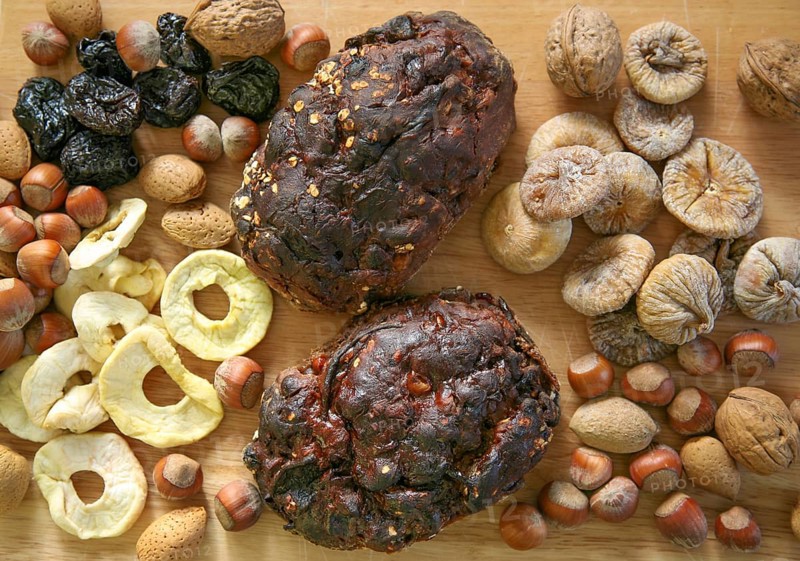 Swabian cuisine, Swabian Christmas biscuits, Hutzel bread, fruit bread, carved bread, sweet biscuits with nuts, dried apples, plums, figs, typical Swabian, baking, Christmas baking, from the oven, traditional cuisine, food photography, studio, Germany, Europe