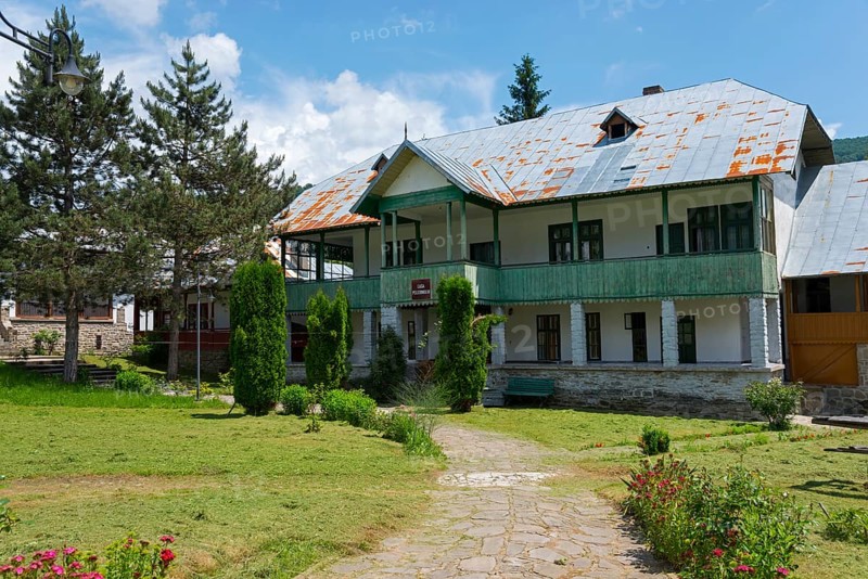 Two-storey monastery building in greenery with trees and a relaxing ambience, House of the Pilgrim, Orthodox Nunnery Suzana, Maneciu, Maneciu, Prahova, Muntenia, Romania, Europe