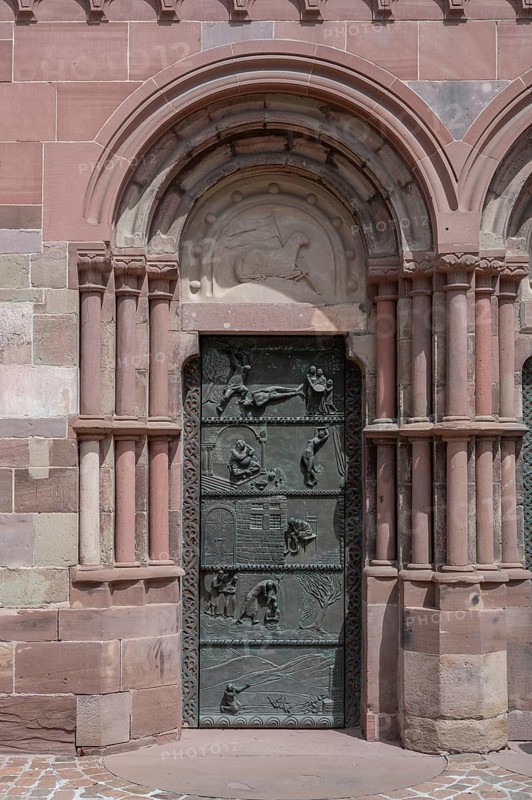 Left entrance portal of the Villingen Minster of Our Lady, with modern door, Villingen-Schwenningen, Baden-Württemberg, Germany, Europe