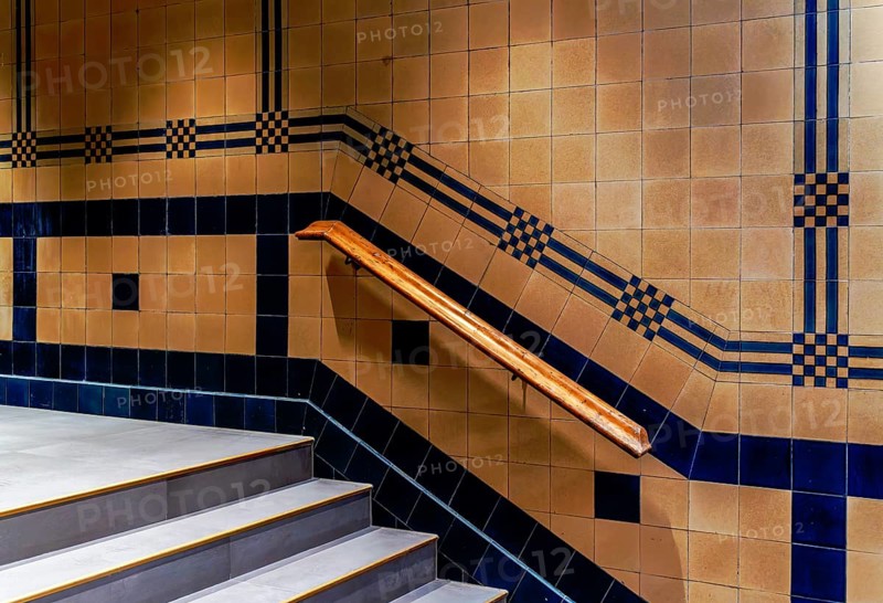 Interior photo, corridor and staircase in the Kaisergalerie, Hamburg, Germany, Europe