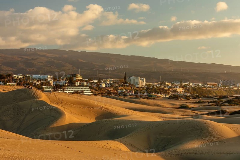 Dunes of Maspalomas with Playa des Ingles, Gran Canaria, Canary Islands, Spain, Playa des Ingles, Gran Canaria, Canary Islands, Spain, Europe