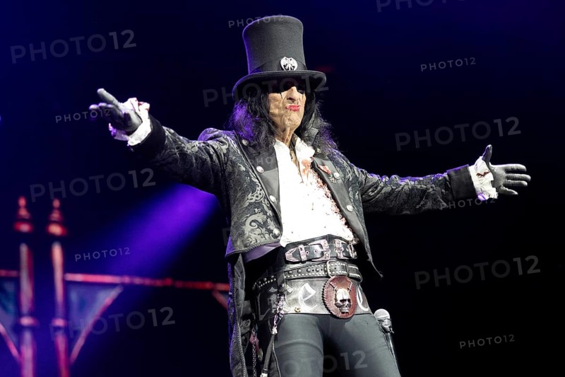 Alice Cooper live on Too close for comfort Tour at the Max-Schmeling-Halle in Berlin on 09.10.2024