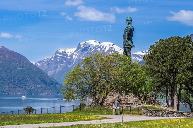 Statue of Fridtjof by Max Unger, erected in 1913 in Vangsnes, Sognefjord, Sogn og Fjordane, Norway, Europe