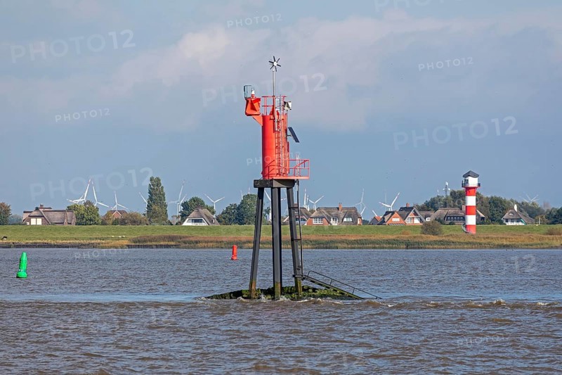 Navigation marks, lighthouse, buoys, thatched roof houses, wind power stations, Glückstadt, Elbe, Schleswig-Holstein, Germany, Europe