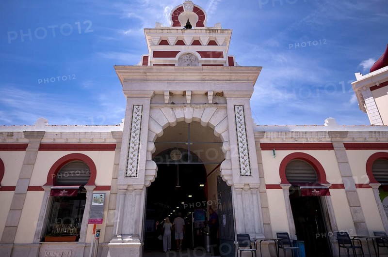 Entrance area, market hall, Mercado Municipal de Loulé, Loulé, Algarve, Portugal, Europe