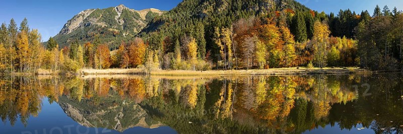 Rubihorn, 1957m, Gaisalphorn, 1953m, and Schattenberg, 1845m, water reflection in the moor pond, autumn, near Oberstdorf, Oberallgäu, Allgäu, Bavaria, Germany, Europe