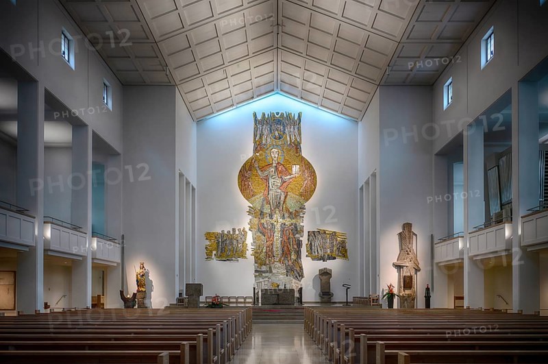 Interior view of choir, altar, Cathedral Church of St Eberhard, Eberhardskirche, Stuttgart, Baden-Württemberg, Germany, Europe