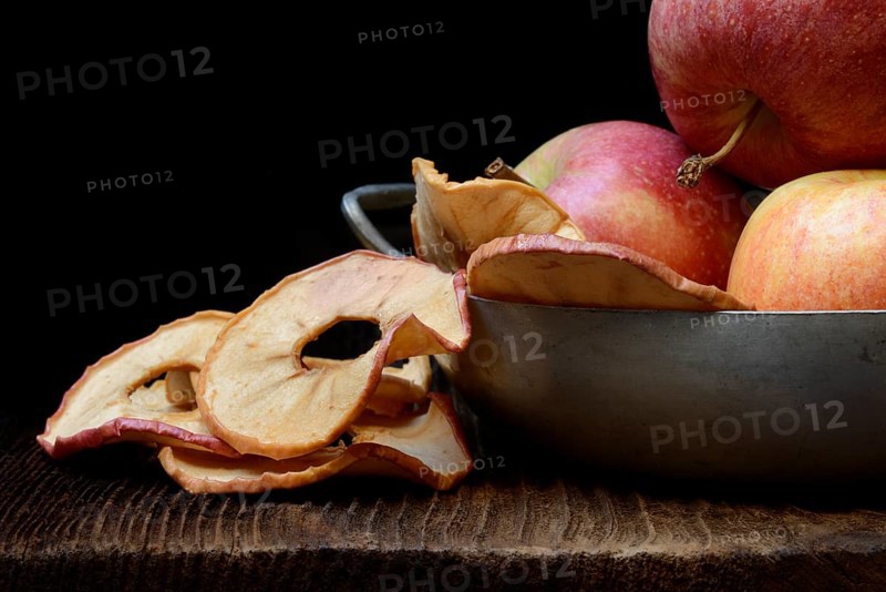 Apples and dried apple rings, dried fruit