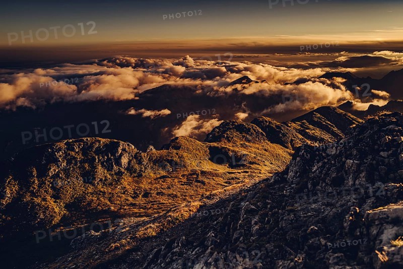 Sunrise hike on the Hochplatte in the Ammergau Alps, Ammergebirge in the Allgäu, Bavaria, Germany, Europe