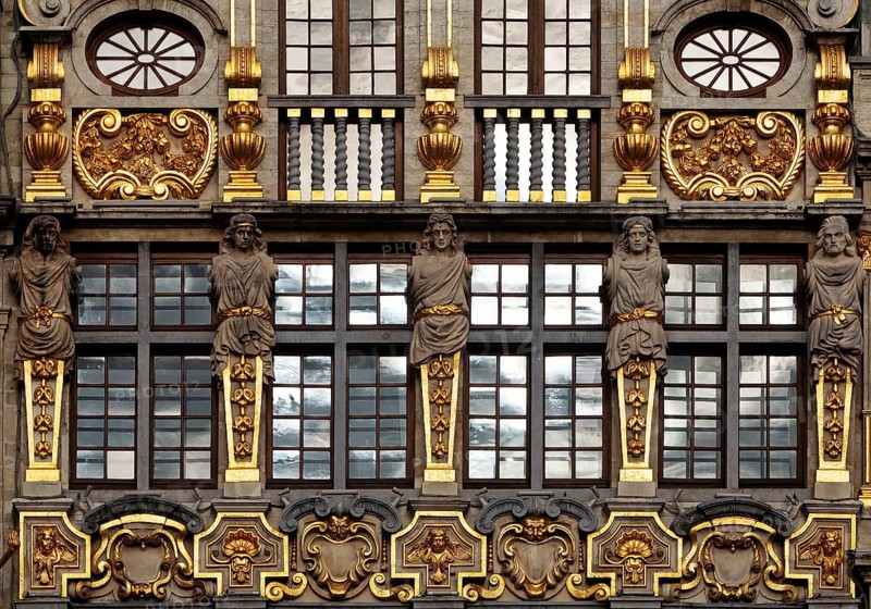 Baroque façade of the guild house Le Sac, guild of carpenters, joiners and coopers, Grand-Place, Grote Markt, Brussels, Belgium, Europe