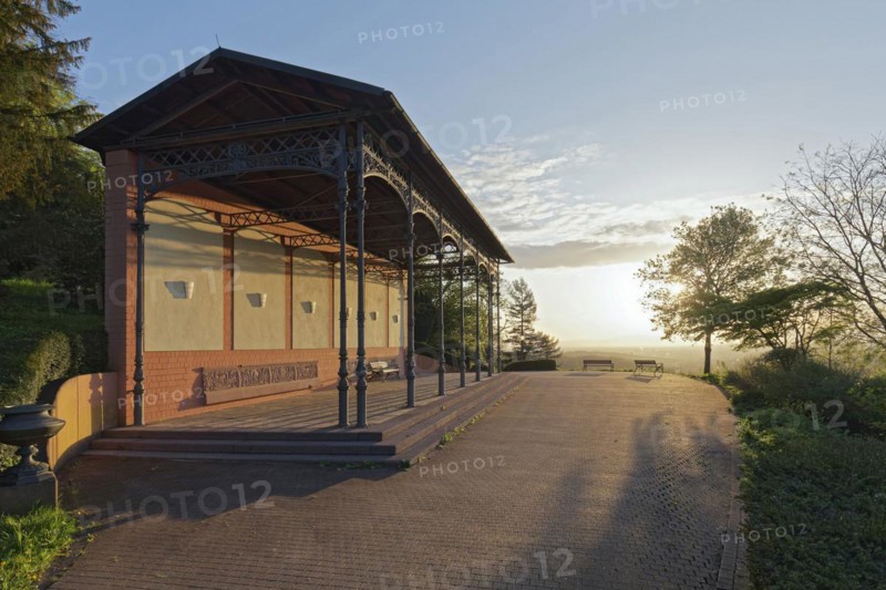 Viewpoint with historic cast iron Wandelhalle, evening light, spa town Badenweiler, Markgräflerland, Black Forest, Baden-Württemberg, Germany, Europe