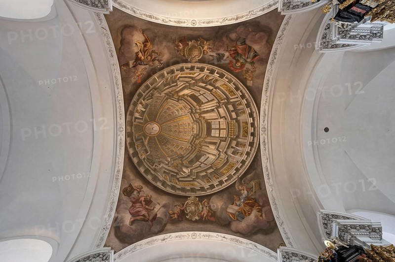 Painted false dome, painted in 1716 by Francesco Marchini, Baroque church of St Martin, built in 1668, Grüner Markt, Bamberg, Upper Franconia, Bavaria, Germany, Europe