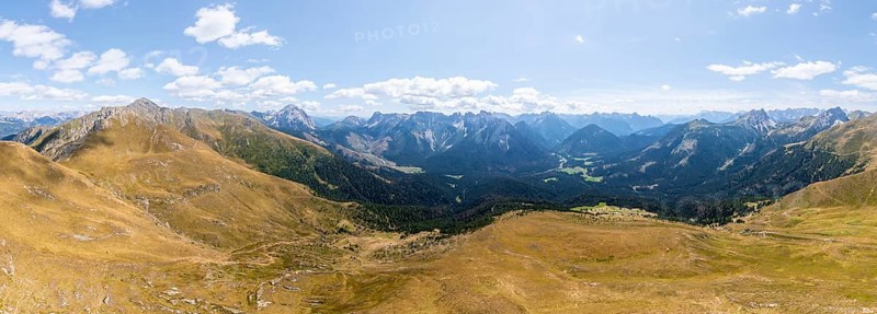 Alpine panorama, Carnic main ridge, view of Sesto Dolomites, Carnic High Trail, Carnic Alps, Carinthia, Austria, Europe