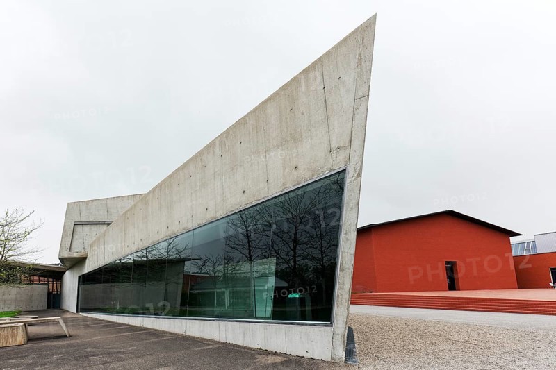 Vitra Fire Station, exposed concrete building, architect Zaha Hadis, Vitra Campus, Weil am Rhein, Baden-Württemberg, Germany, Europe