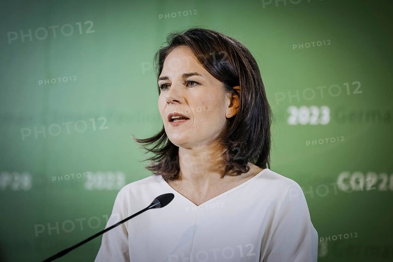 Annalena Baerbock (Buendnis 90 Die Gruenen), Bundesaussenministerin, haelt eine Pressekonferenz zum neuen GST Textentwurf der UNFCCC, im Rahmen der COP28 in Dubai, 11.12.2023