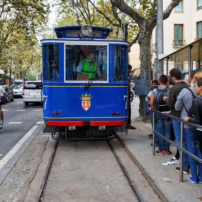 Nostalgic blue tram, tourist group waiting at the stop, Tramvia Blau, Art Nouveau, Barcelona, Spain, Europe